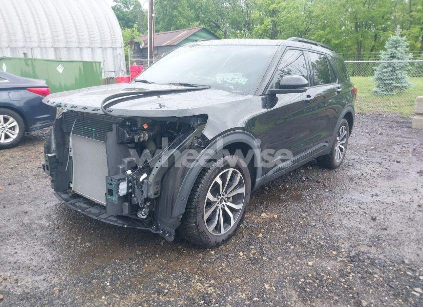 Photo 2 of 2020 Ford Explorer ST (VIN 1FM5K8GC0LGA99943)