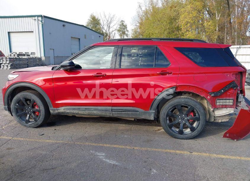 Photo 15 of 2022 Ford Explorer ST (VIN 1FM5K8GC0NGA60062)