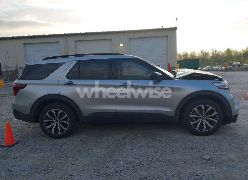 Photo 13 of 2020 Ford Explorer ST (VIN 1FM5K8GC1LGC22987)