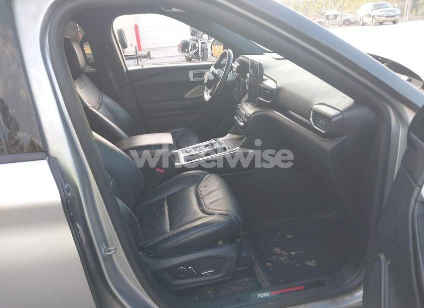 Photo 5 of 2020 Ford Explorer ST (VIN 1FM5K8GC1LGC22987)