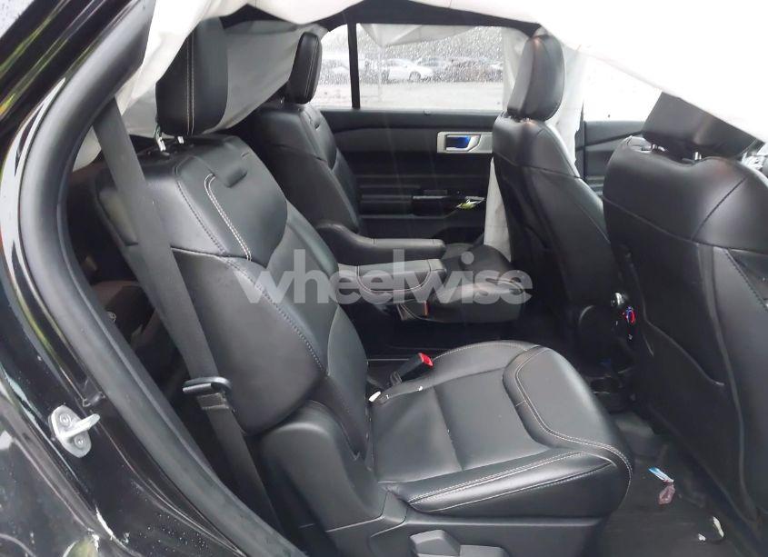 Photo 8 of 2022 Ford Explorer ST (VIN 1FM5K8GC1NGA02610)