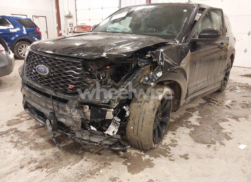 Photo 6 of 2022 Ford Explorer ST (VIN 1FM5K8GC1NGA84421)