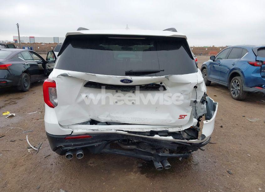 Photo 17 of 2023 Ford Explorer ST (VIN 1FM5K8GC1PGA09284)