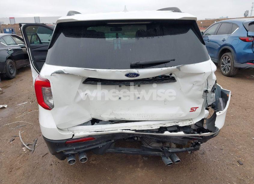 Photo 6 of 2023 Ford Explorer ST (VIN 1FM5K8GC1PGA09284)