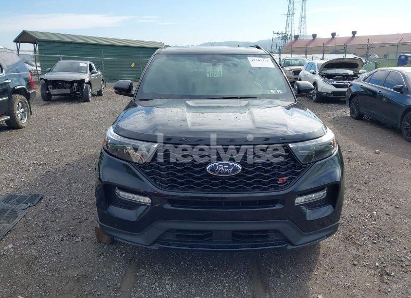 Photo 13 of 2023 Ford Explorer ST (VIN 1FM5K8GC1PGA21273)