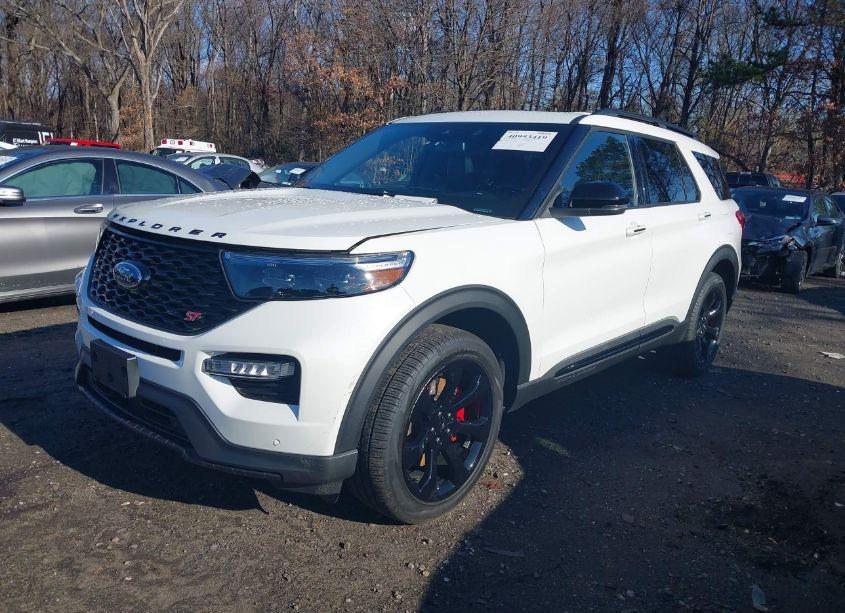 Photo 2 of 2023 Ford Explorer ST (VIN 1FM5K8GC1PGB81198)