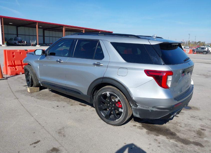 Photo 3 of 2020 Ford Explorer ST (VIN 1FM5K8GC2LGA05948)