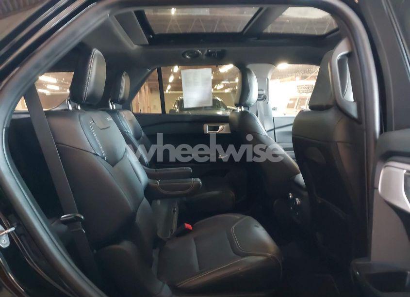 Photo 8 of 2021 Ford Explorer ST (VIN 1FM5K8GC3MGA10013)