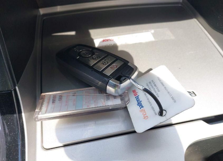 Photo 11 of 2021 Ford Explorer ST (VIN 1FM5K8GC3MGB11648)