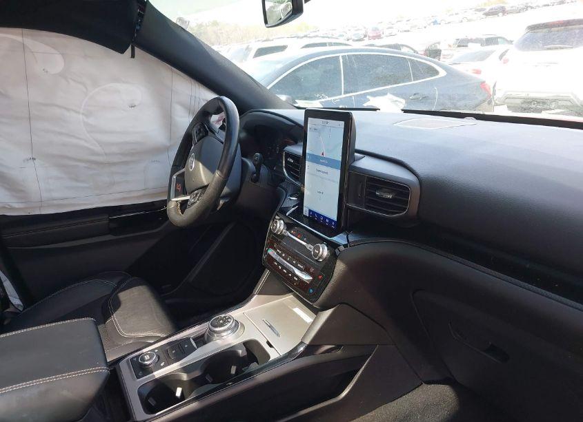 Photo 5 of 2021 Ford Explorer ST (VIN 1FM5K8GC3MGB11648)
