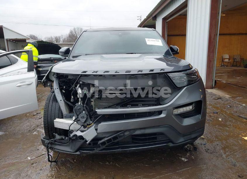 Photo 12 of 2021 Ford Explorer ST (VIN 1FM5K8GC3MGB30331)