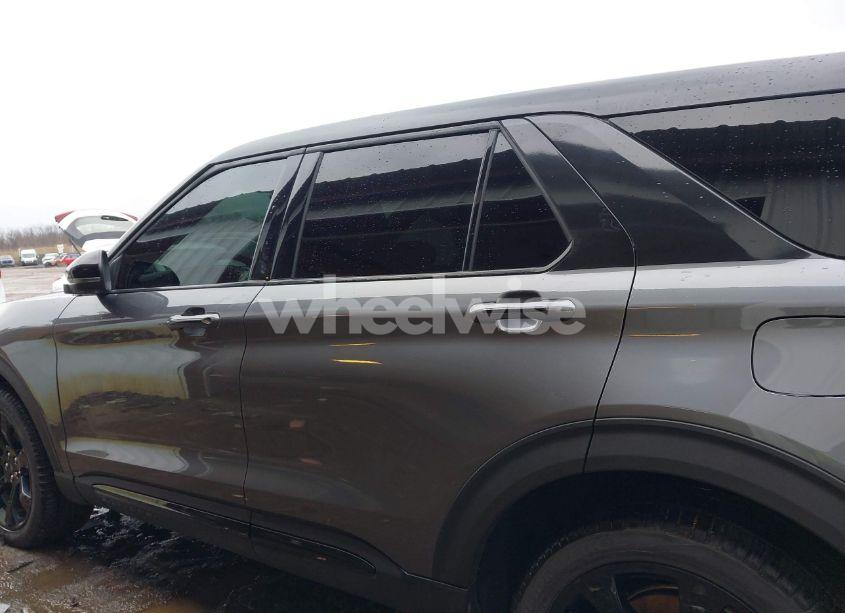 Photo 14 of 2021 Ford Explorer ST (VIN 1FM5K8GC3MGB30331)