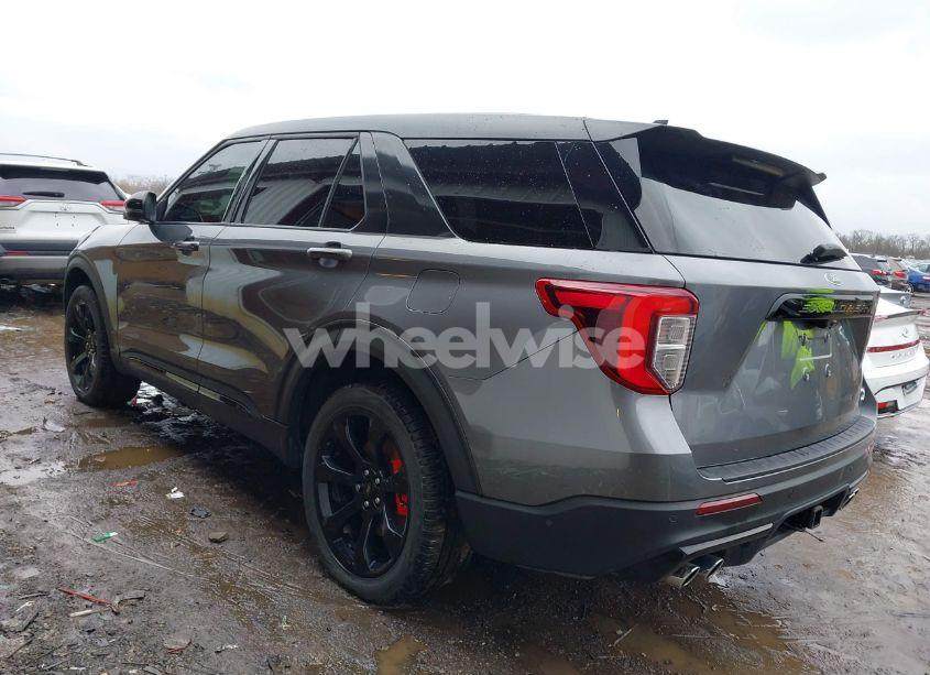 Photo 3 of 2021 Ford Explorer ST (VIN 1FM5K8GC3MGB30331)