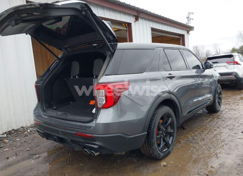 Photo 4 of 2021 Ford Explorer ST (VIN 1FM5K8GC3MGB30331)