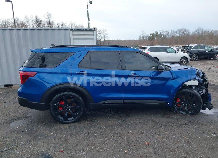 Photo 13 of 2023 Ford Explorer ST (VIN 1FM5K8GC3PGA66991)