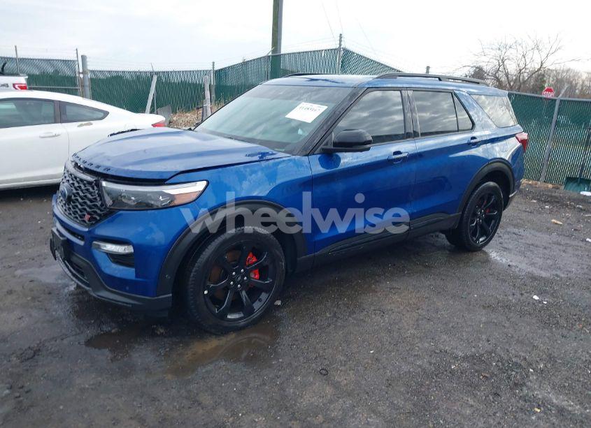 Photo 2 of 2023 Ford Explorer ST (VIN 1FM5K8GC3PGA66991)