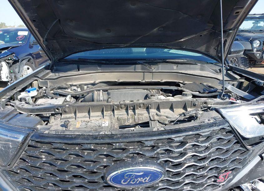 Photo 10 of 2022 Ford Explorer ST (VIN 1FM5K8GC4NGA72652)