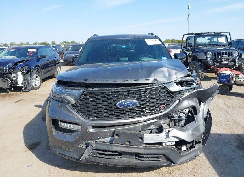 Photo 12 of 2022 Ford Explorer ST (VIN 1FM5K8GC4NGA72652)