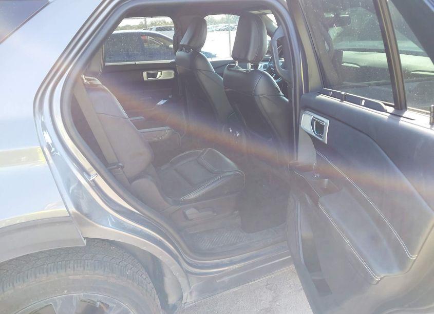 Photo 8 of 2022 Ford Explorer ST (VIN 1FM5K8GC4NGA72652)