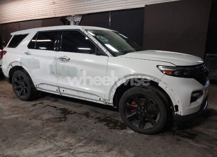 2020 Ford Explorer ST (VIN 1FM5K8GC5LGB55780) main photo