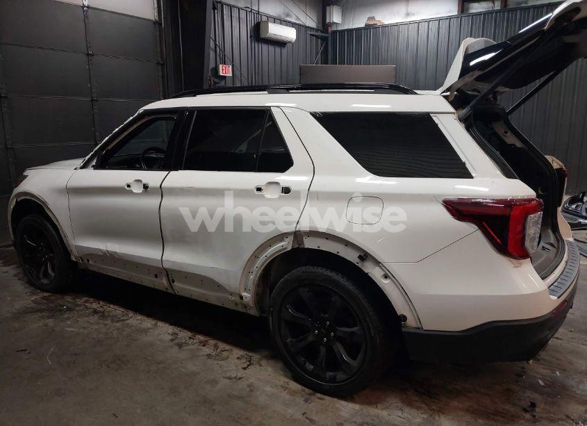 Photo 3 of 2020 Ford Explorer ST (VIN 1FM5K8GC5LGB55780)