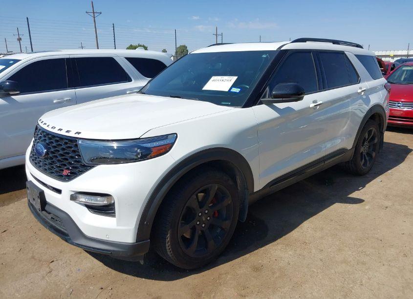 Photo 2 of 2020 Ford Explorer ST (VIN 1FM5K8GC5LGC28372)