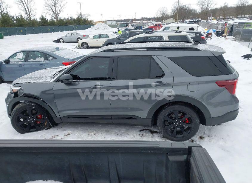 Photo 14 of 2021 Ford Explorer ST (VIN 1FM5K8GC5MGB00358)