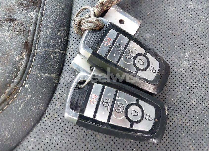 Photo 11 of 2021 Ford Explorer ST (VIN 1FM5K8GC5MGB63265)