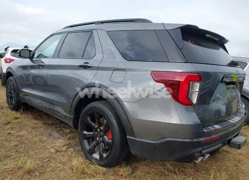 Photo 3 of 2021 Ford Explorer ST (VIN 1FM5K8GC5MGB63265)