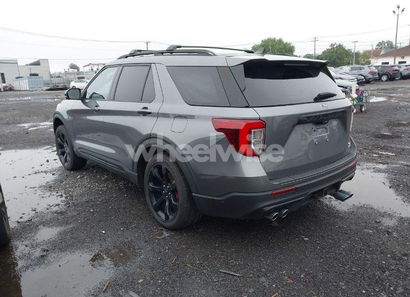 Photo 3 of 2021 Ford Explorer ST (VIN 1FM5K8GC5MGC12741)