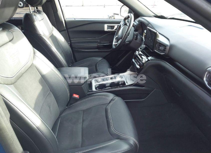 Photo 5 of 2022 Ford Explorer ST (VIN 1FM5K8GC5NGB35452)