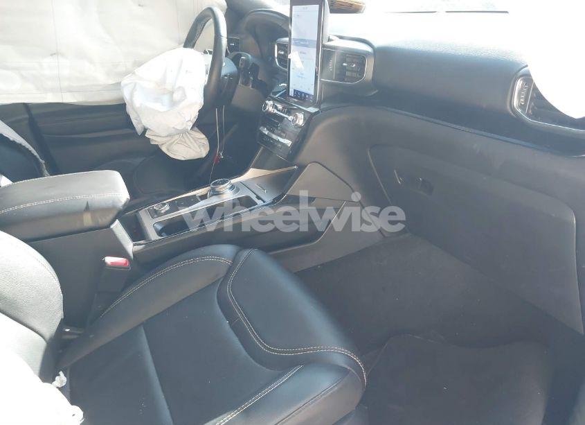 Photo 5 of 2023 Ford Explorer ST (VIN 1FM5K8GC5PGB60628)