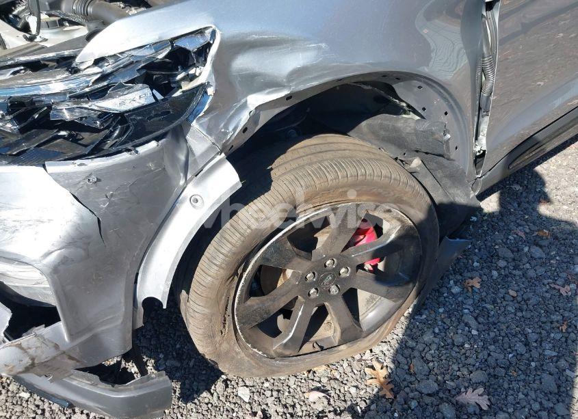 Photo 6 of 2023 Ford Explorer ST (VIN 1FM5K8GC5PGB60628)