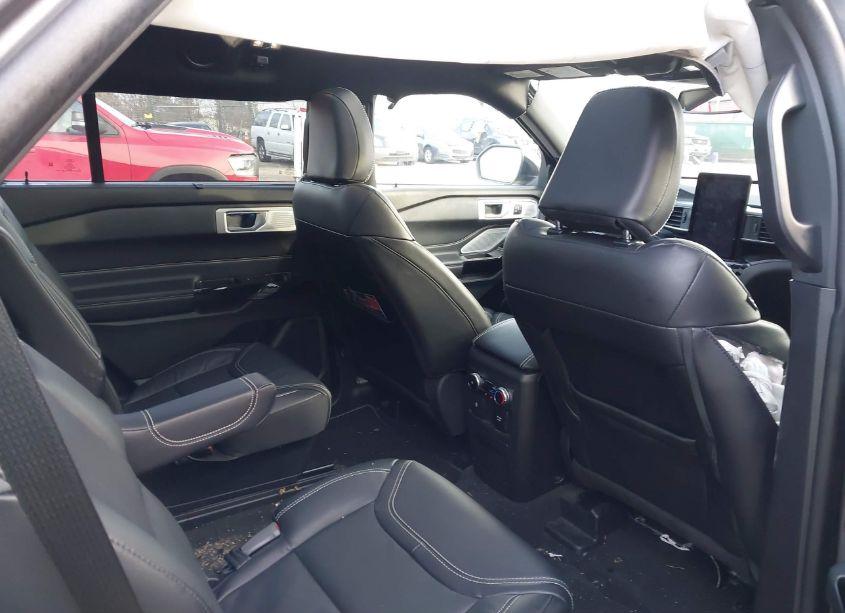 Photo 21 of 2023 Ford Explorer ST (VIN 1FM5K8GC5PGB93595)