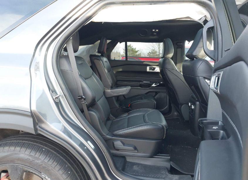 Photo 8 of 2023 Ford Explorer ST (VIN 1FM5K8GC5PGB93595)