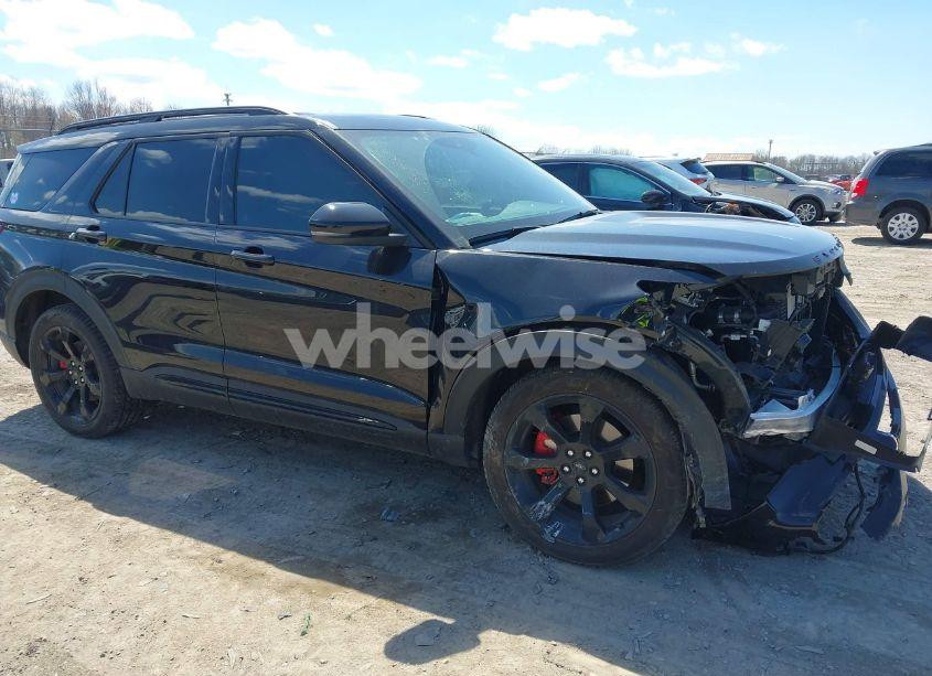 Photo 18 of 2023 Ford Explorer ST (VIN 1FM5K8GC5PGC23257)