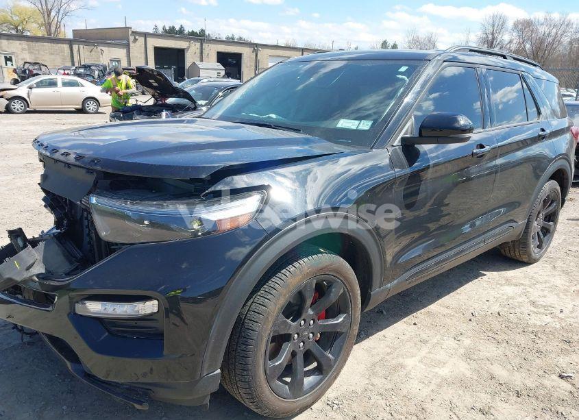 Photo 2 of 2023 Ford Explorer ST (VIN 1FM5K8GC5PGC23257)