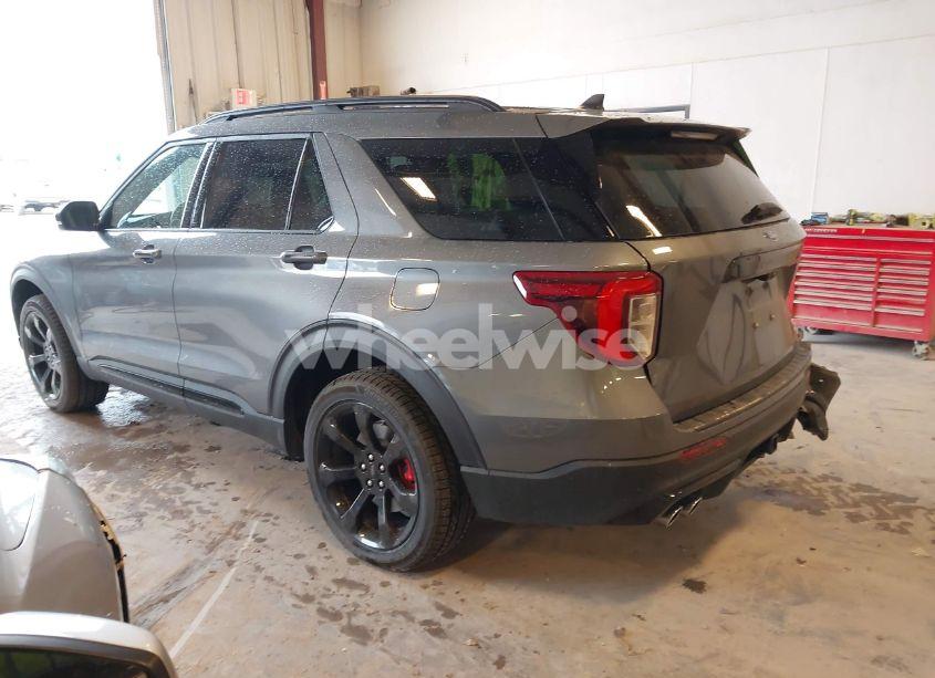 Photo 3 of 2023 Ford Explorer ST (VIN 1FM5K8GC5PGC26305)