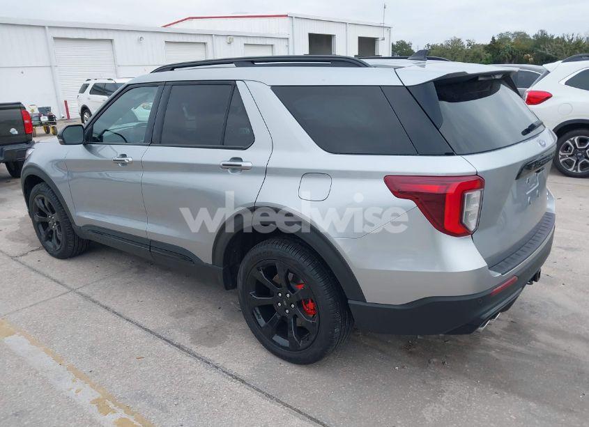 Photo 3 of 2024 Ford Explorer ST (VIN 1FM5K8GC5RGA15236)