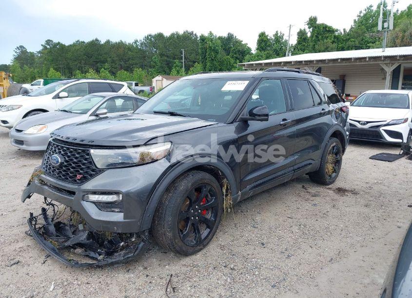 Photo 2 of 2020 Ford Explorer ST (VIN 1FM5K8GC6LGA22803)