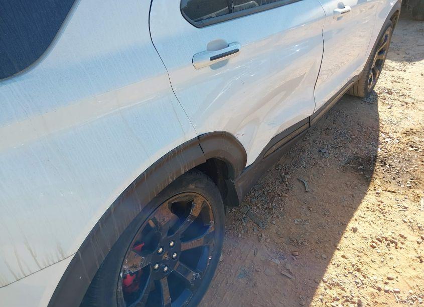 Photo 6 of 2020 Ford Explorer ST (VIN 1FM5K8GC6LGA36541)