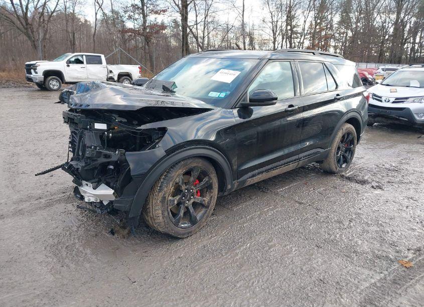 Photo 2 of 2023 Ford Explorer ST (VIN 1FM5K8GC6PGB73775)