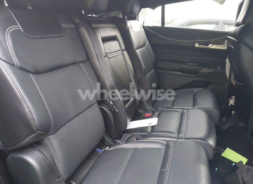 Photo 8 of 2020 Ford Explorer ST (VIN 1FM5K8GC7LGB37751)