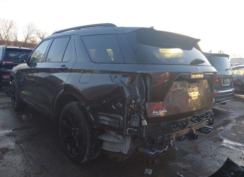 Photo 3 of 2020 Ford Explorer ST (VIN 1FM5K8GC7LGC50101)