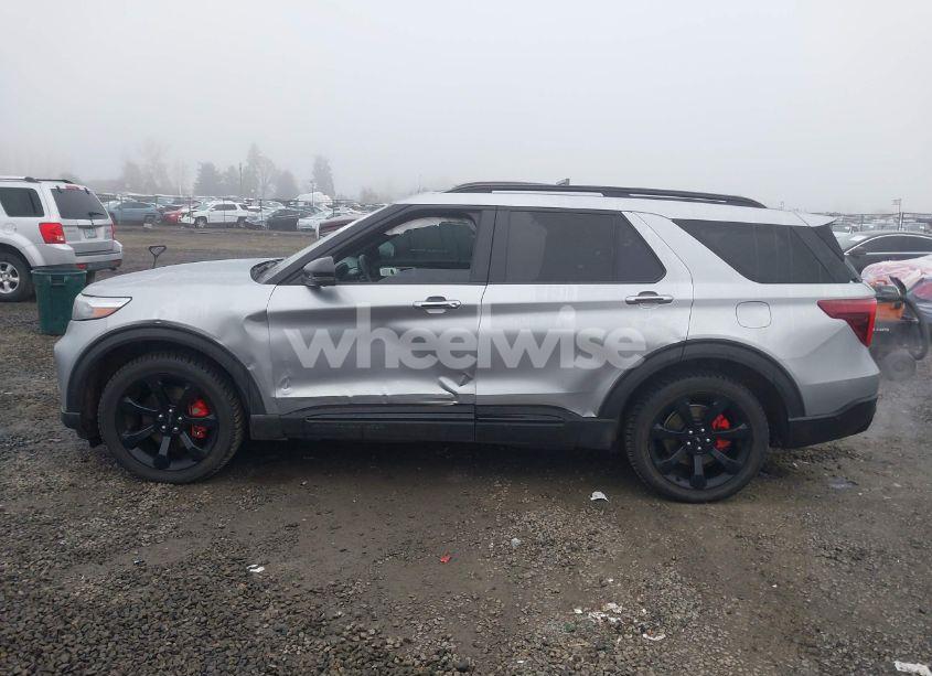 Photo 15 of 2020 Ford Explorer ST (VIN 1FM5K8GC7LGC59929)