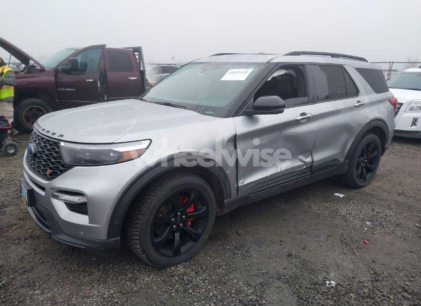 Photo 2 of 2020 Ford Explorer ST (VIN 1FM5K8GC7LGC59929)