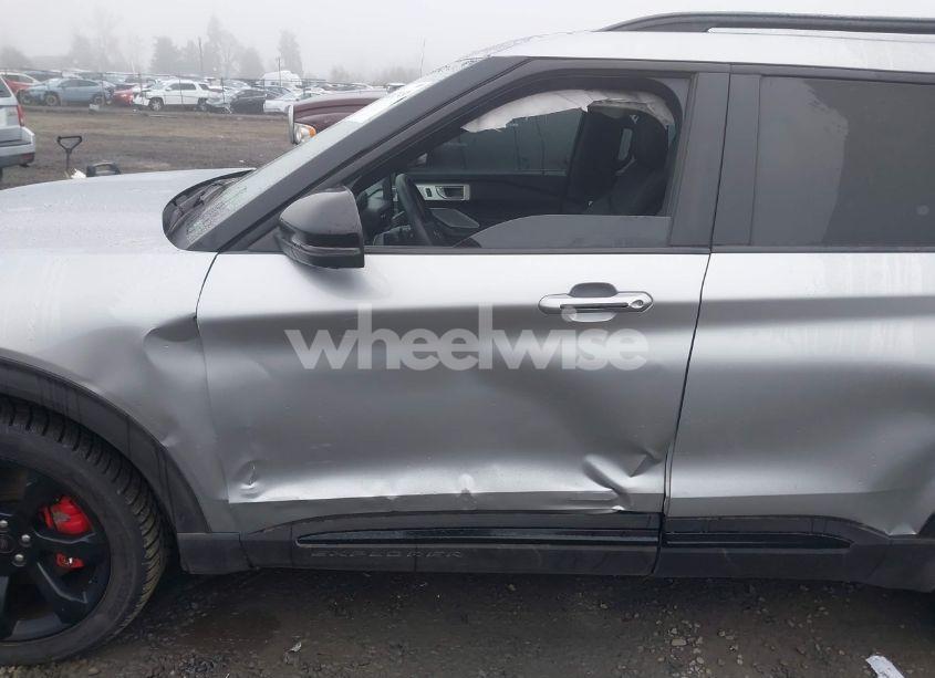 Photo 6 of 2020 Ford Explorer ST (VIN 1FM5K8GC7LGC59929)