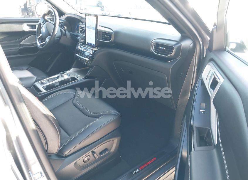 Photo 5 of 2021 Ford Explorer (VIN 1FM5K8GC7MGA25632)