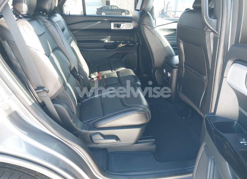 Photo 8 of 2021 Ford Explorer (VIN 1FM5K8GC7MGA25632)