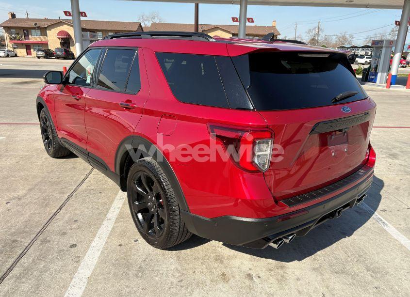 Photo 3 of 2021 Ford Explorer ST (VIN 1FM5K8GC7MGA95647)